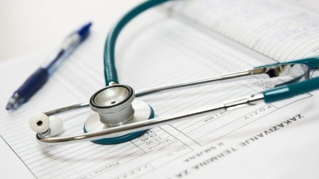 生命保険に加入するには健康診断書が必要？必要な検査項目などを解説