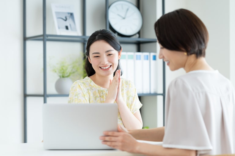 【2025年版】生命保険の平均保険料はいくら？年代別・家族構成別に解説