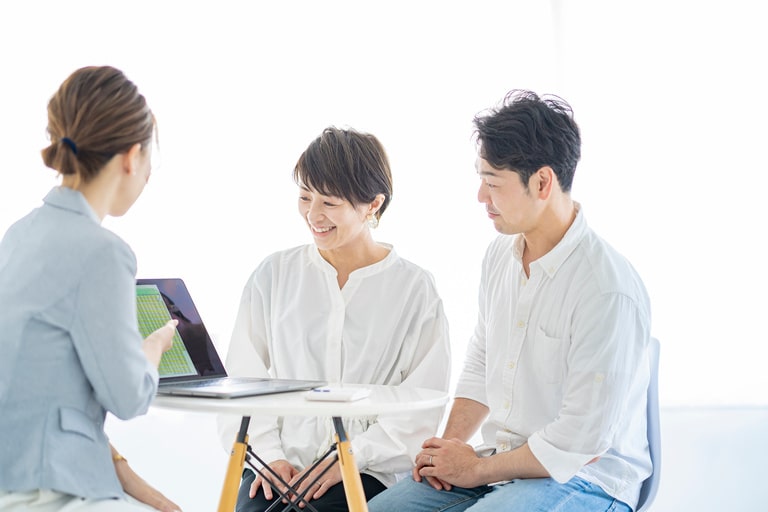 世帯主の年代別での平均保険料
